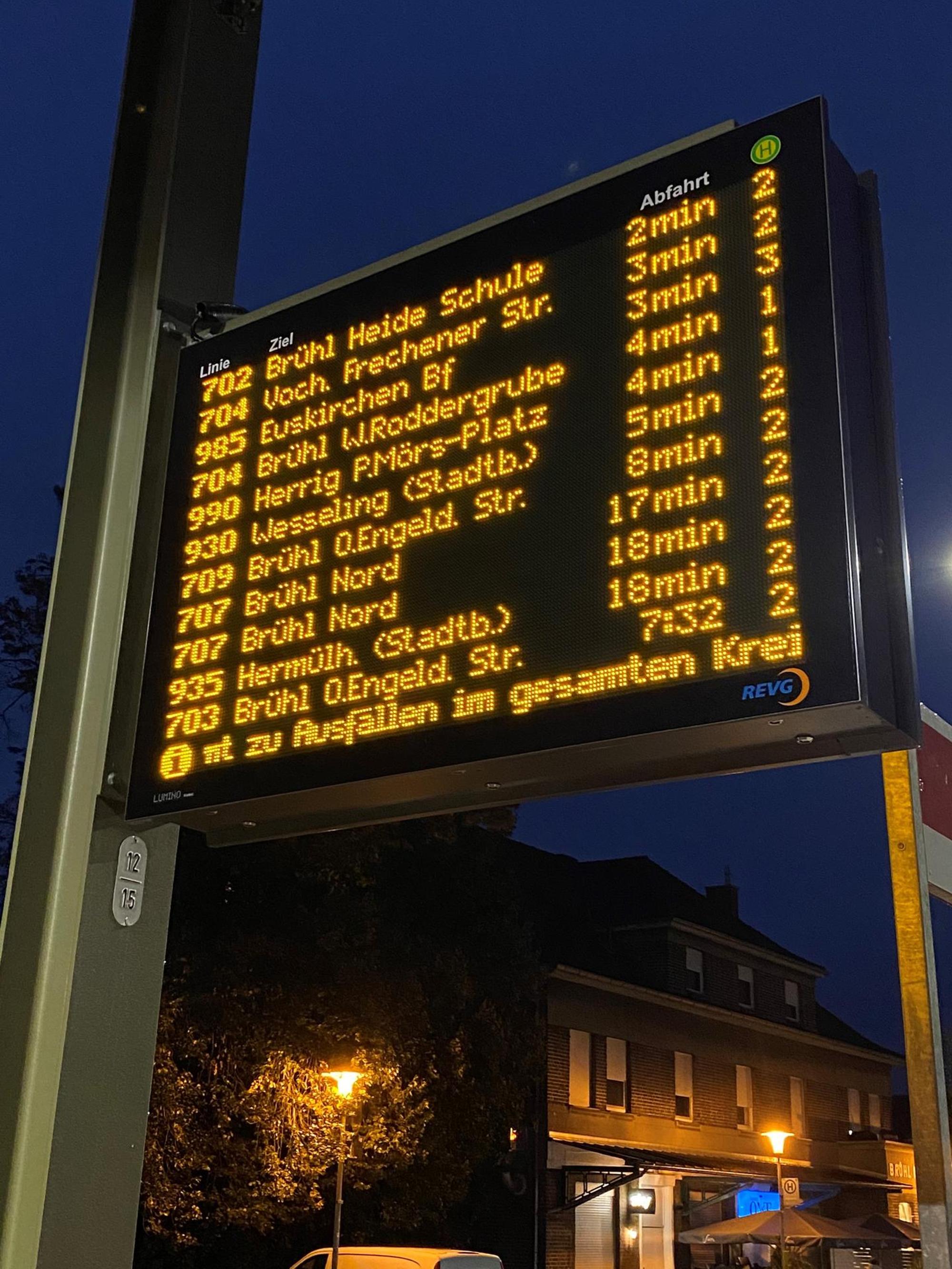 Abfahrttafel Brühl