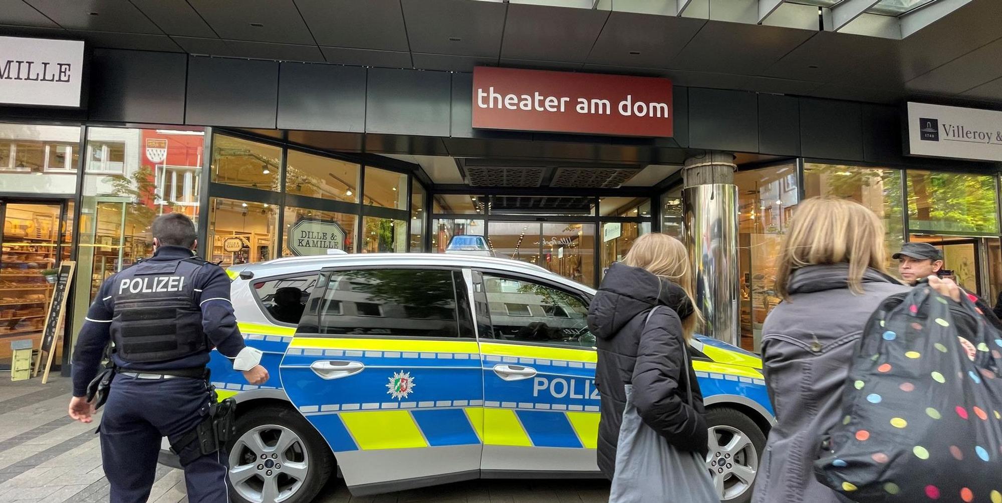 Opernpassage Polizeieinsatz