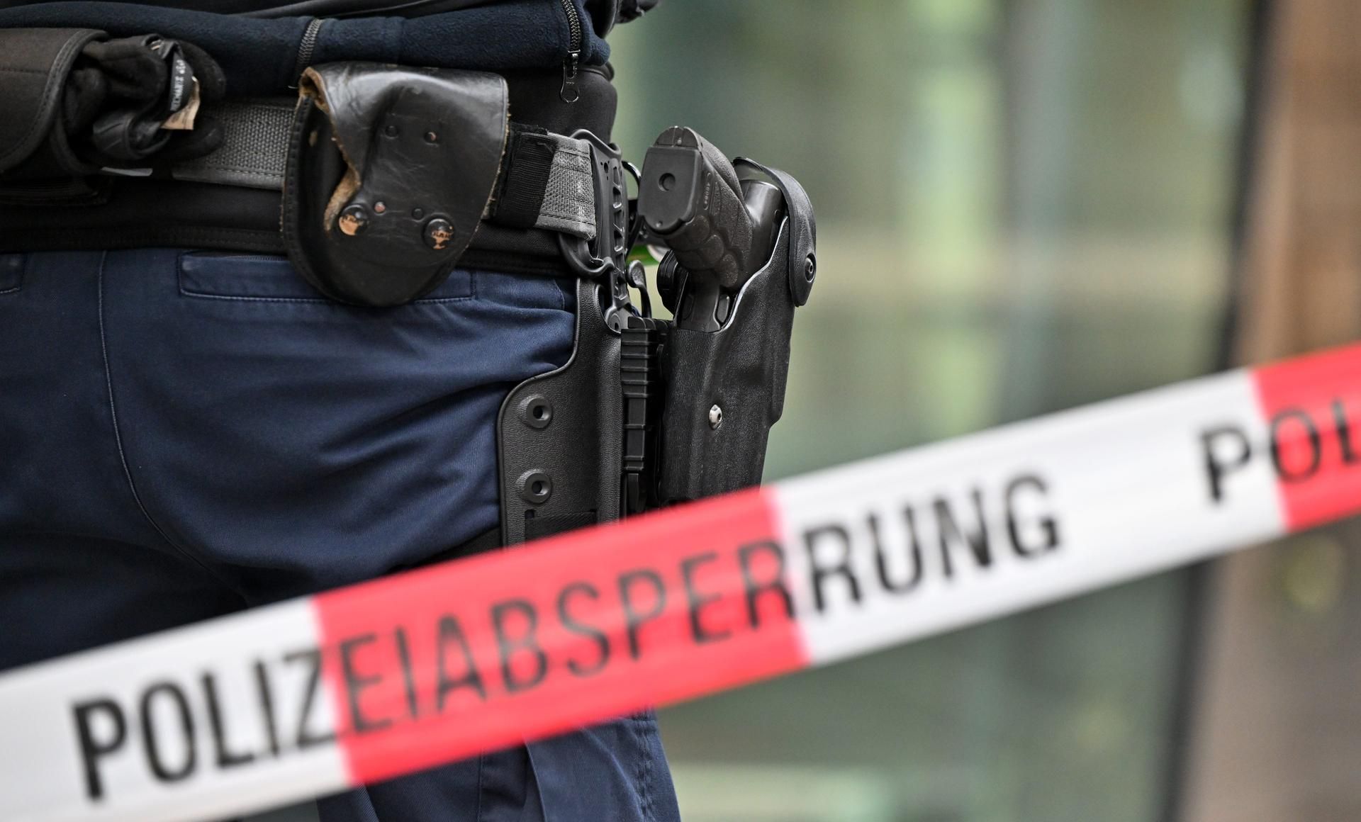 Polizei Absperrung Symbolbild