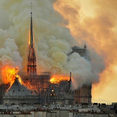 Notre Dame in FLammen (2)