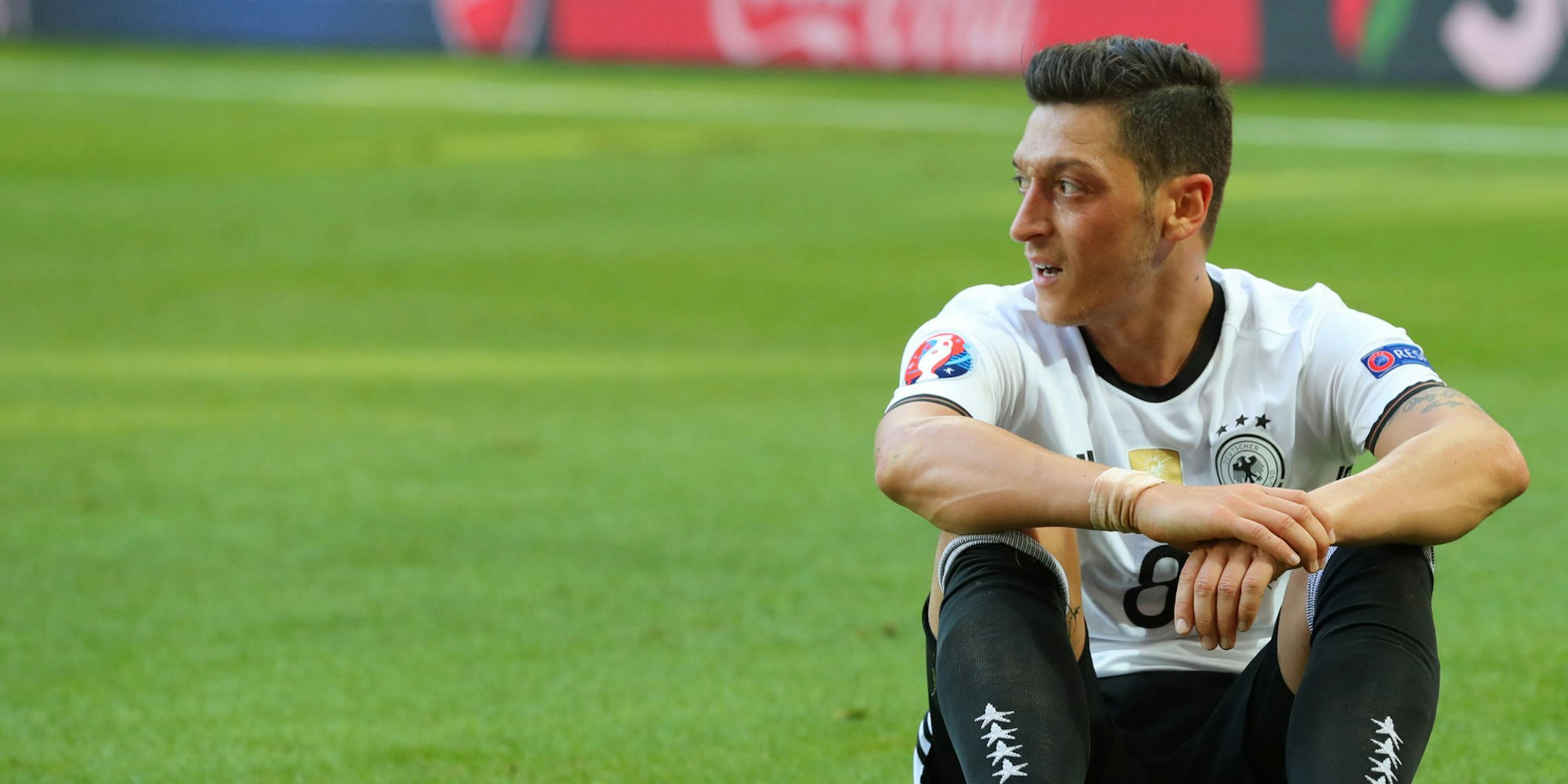 Özil (1)