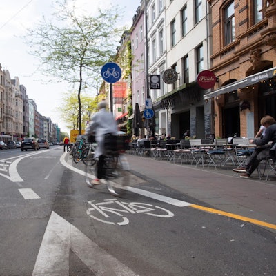 20220427_tb_Aachener_Strasse_Radstreifen_004