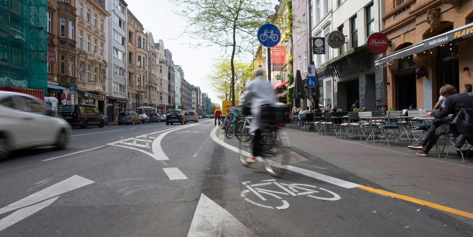 20220427_tb_Aachener_Strasse_Radstreifen_004