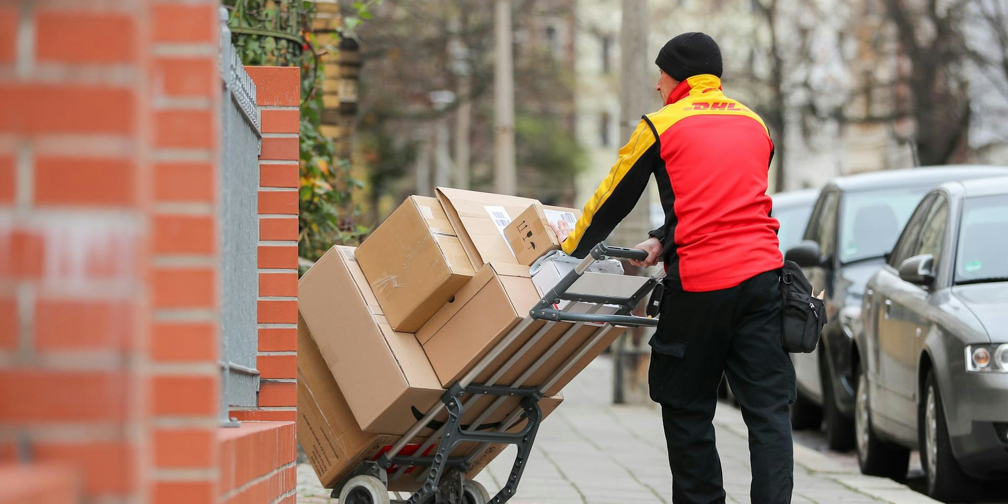 Paketbote 230120