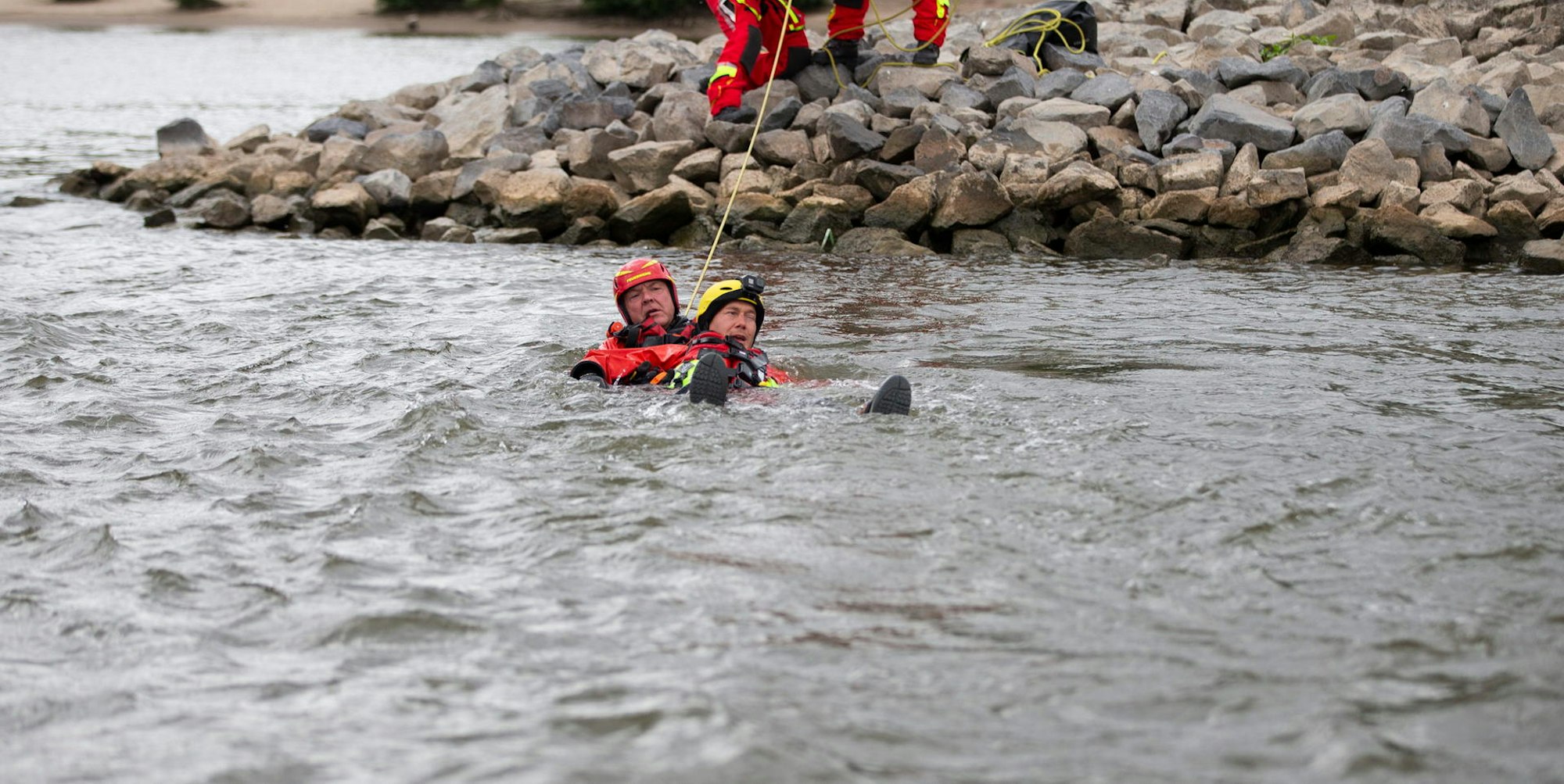 20220706_tb_Wasserrettung_FW_Rhein_008