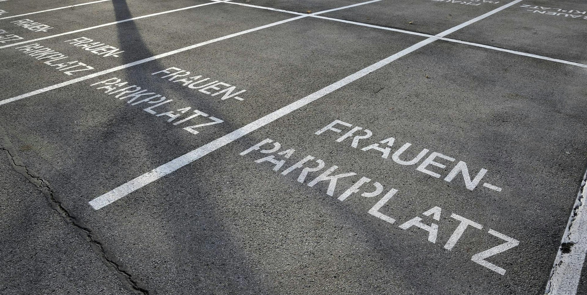Frauenparkplatz