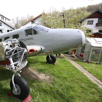 flugzeug_im_garten_saupe_oberpleis1