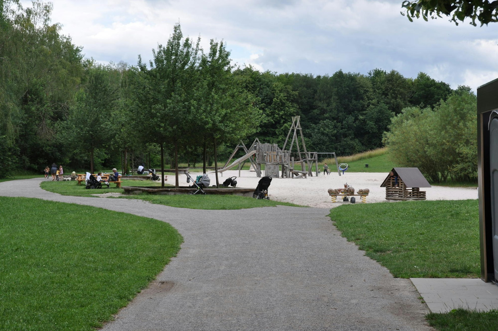 Gut Leidenhausen Spielplatz-Prakt-22-06-2020 11-01_02