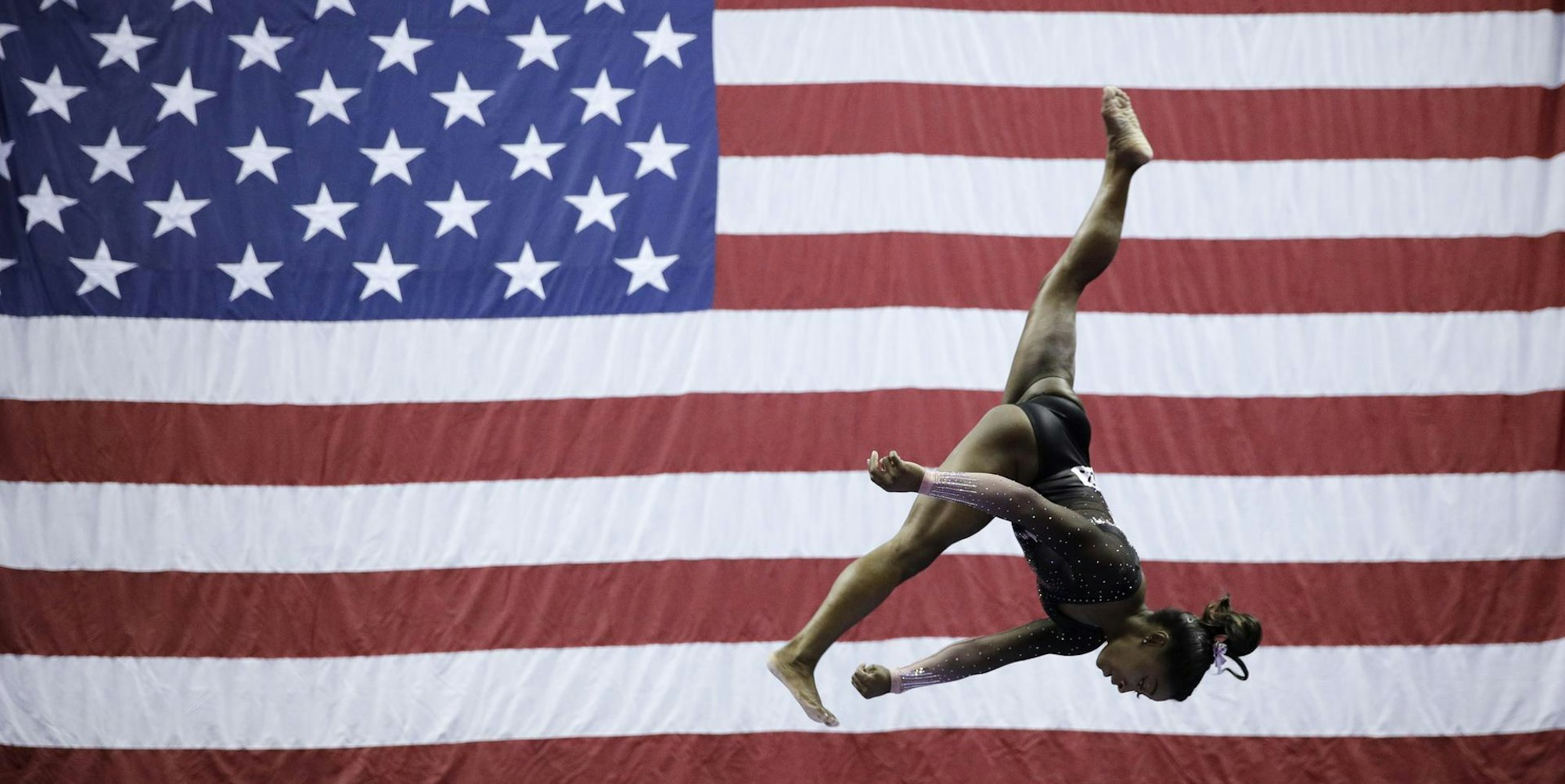 Simone Biles dpa 120819