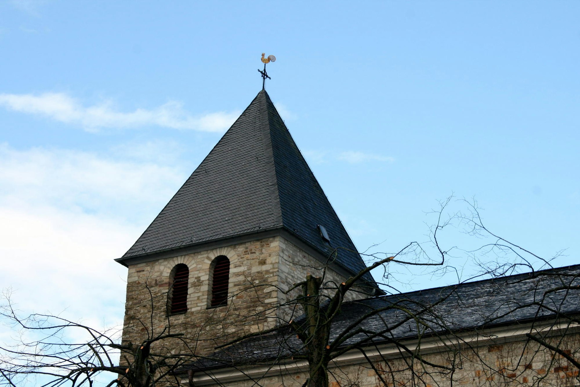 BILDERRAETSEL_NEU_Kuerten_Pfarrkirche_JohannBaptist