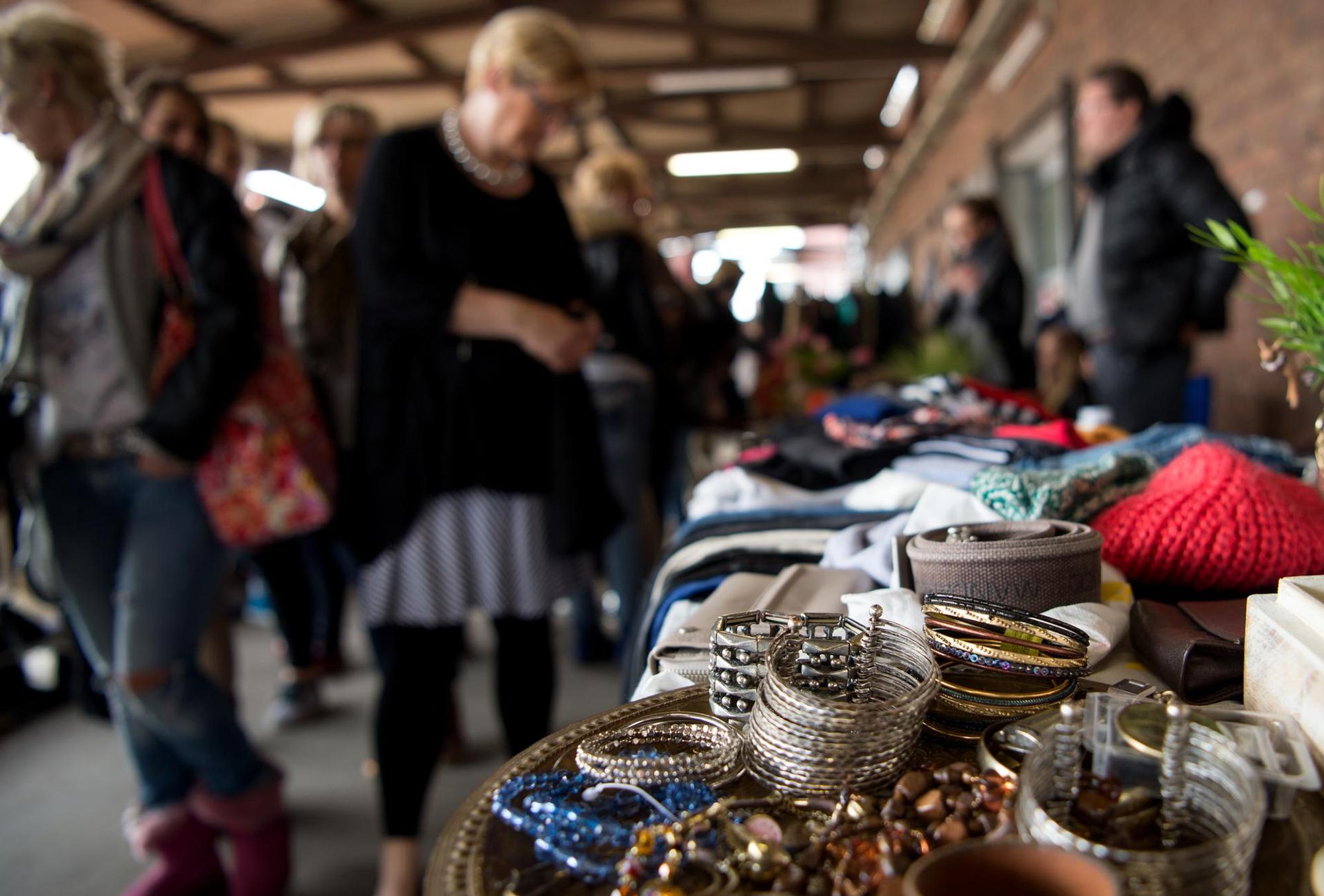 Flohmarkt Schmuck