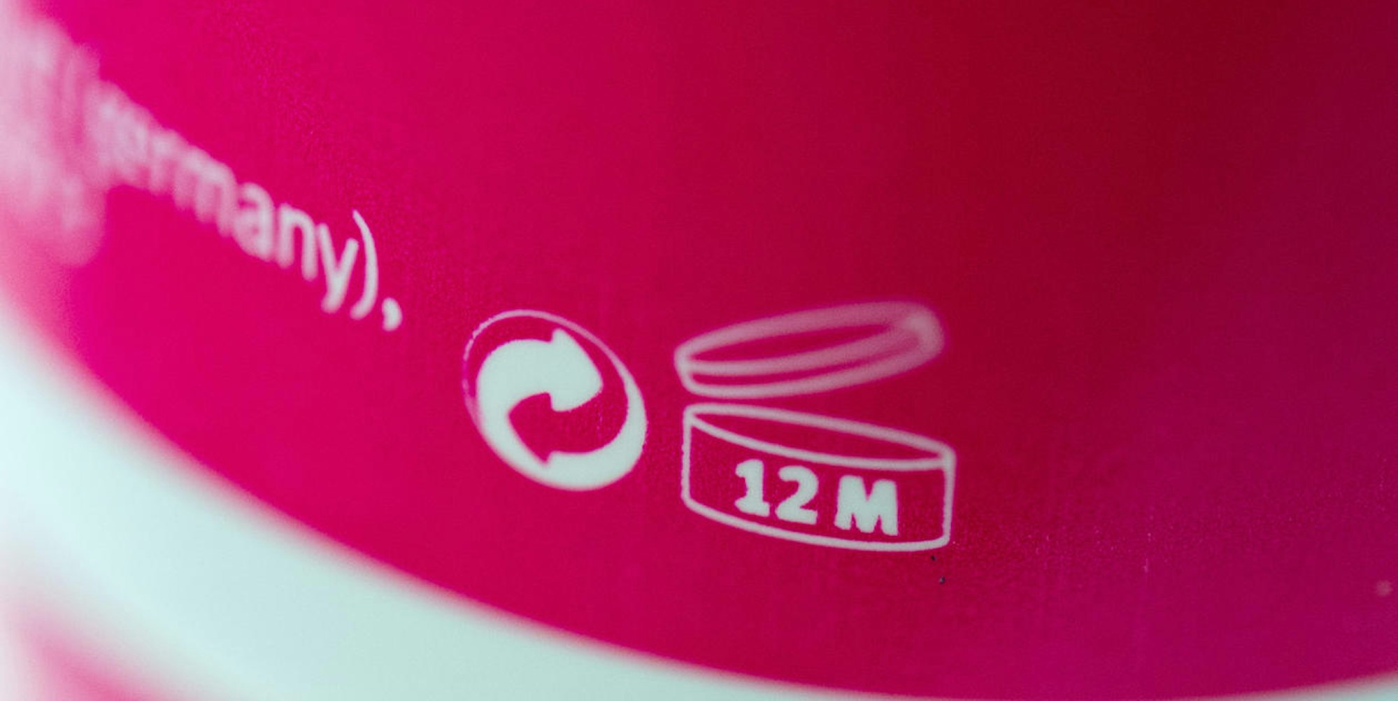 Wie lange sind Cremes und Co. haltbar 3M