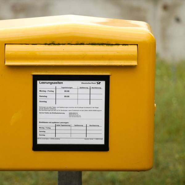 Elektroschrott Briefkasten