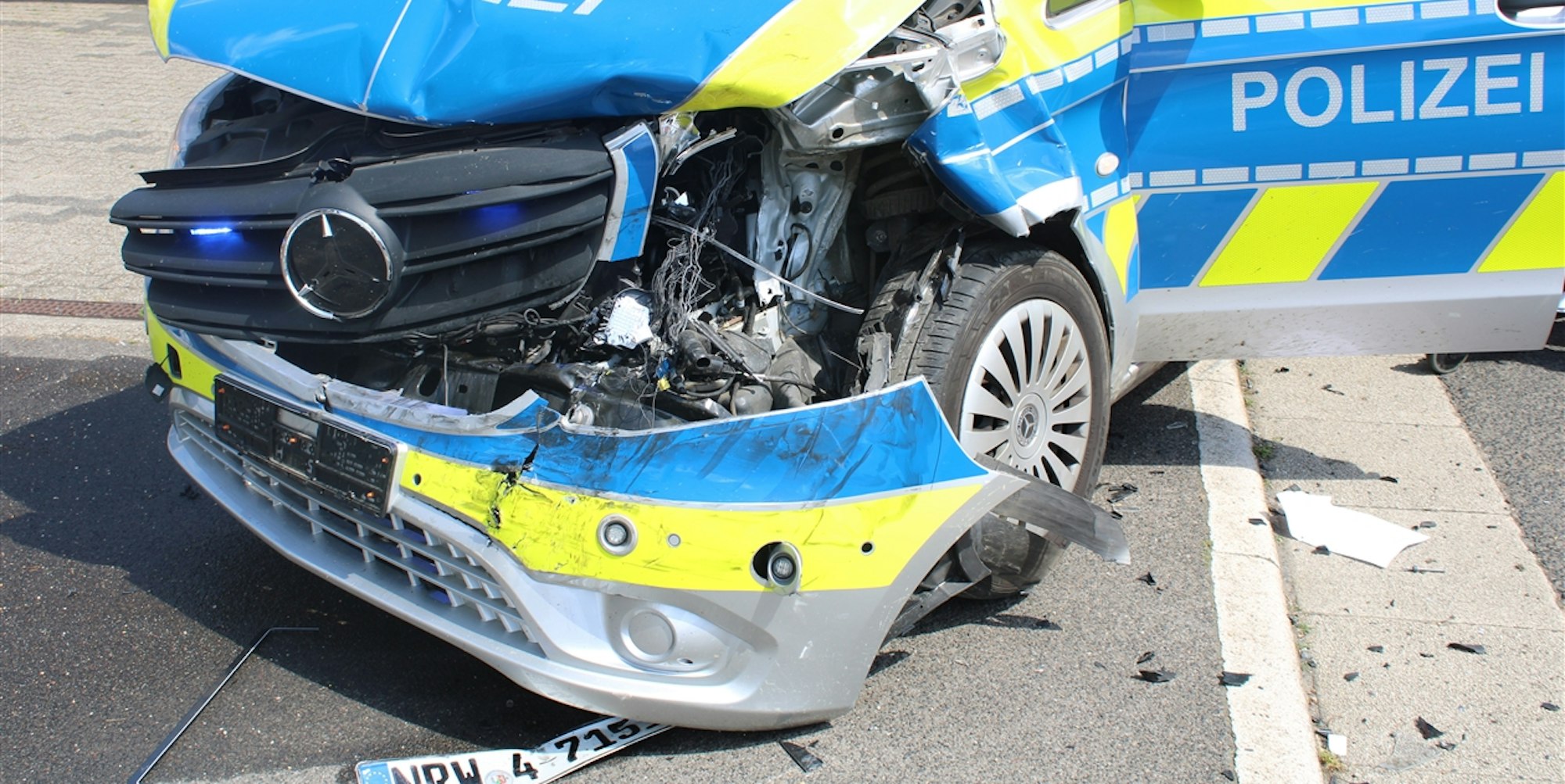 streifenwagen_kölnerstraße_unfall