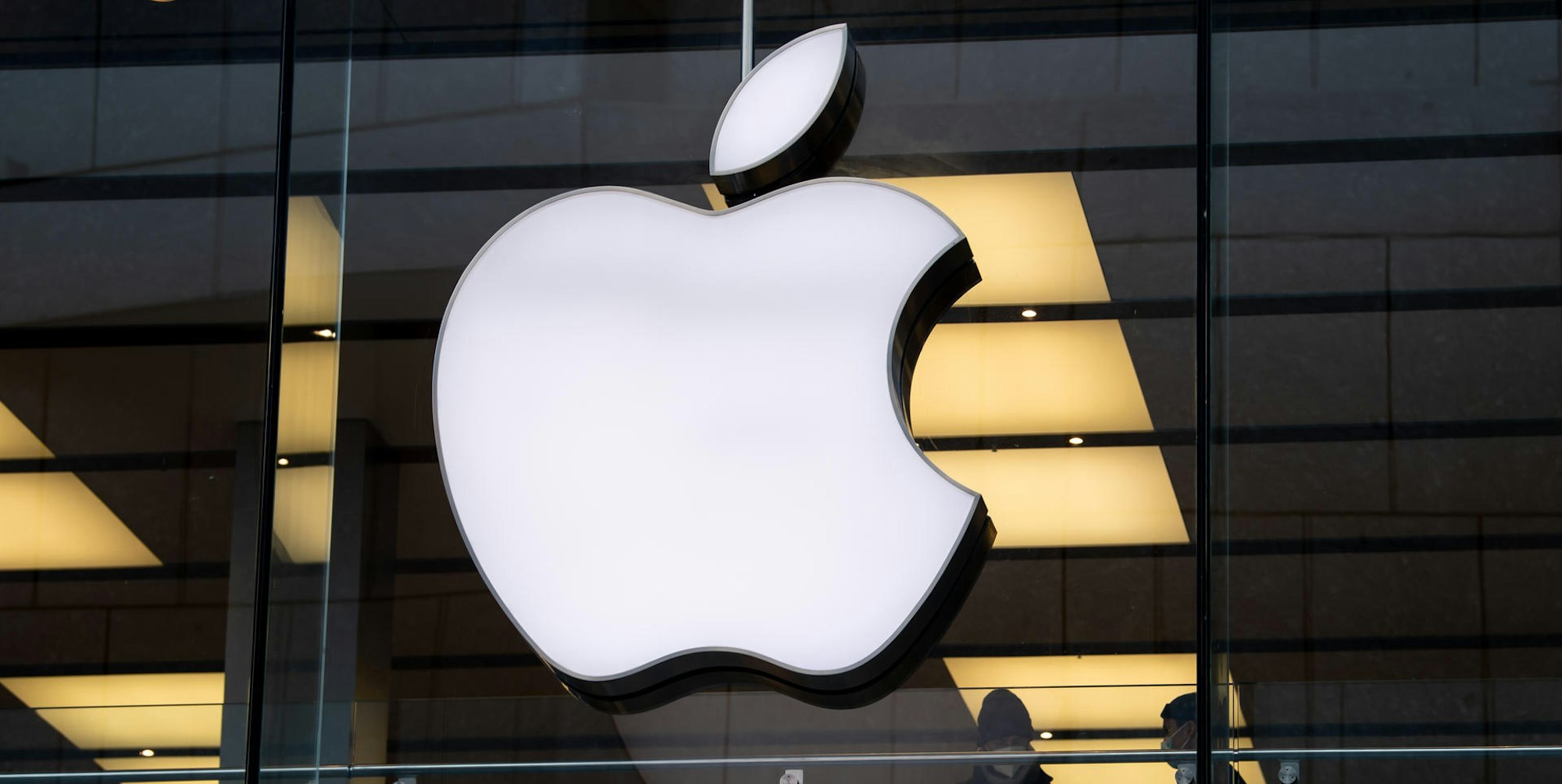 apple logo 090522