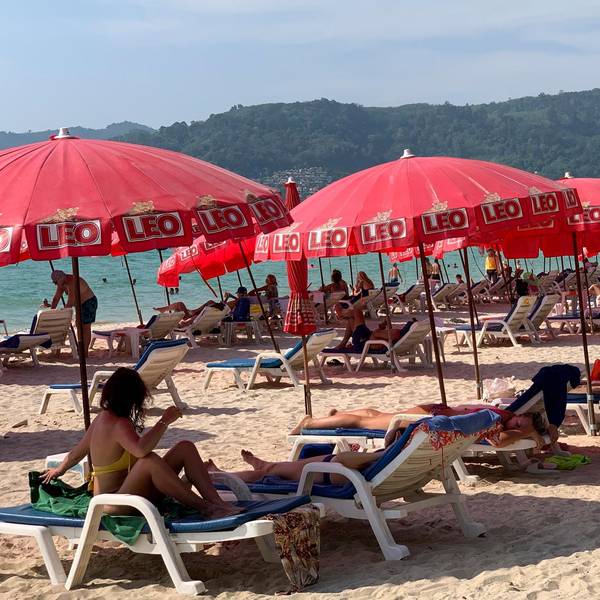 Touristen am Strand