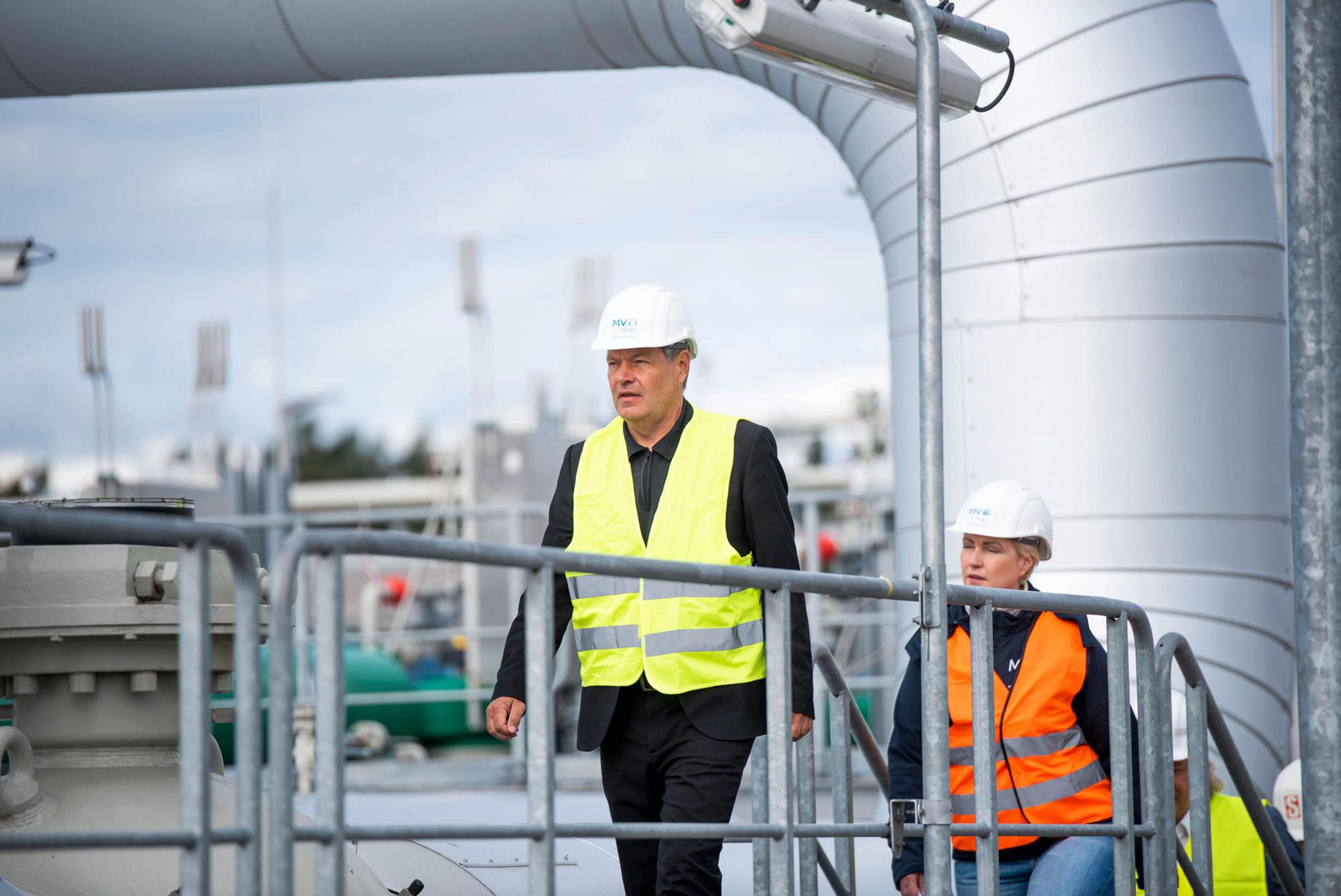Habeck an Nord Stream IMAGO