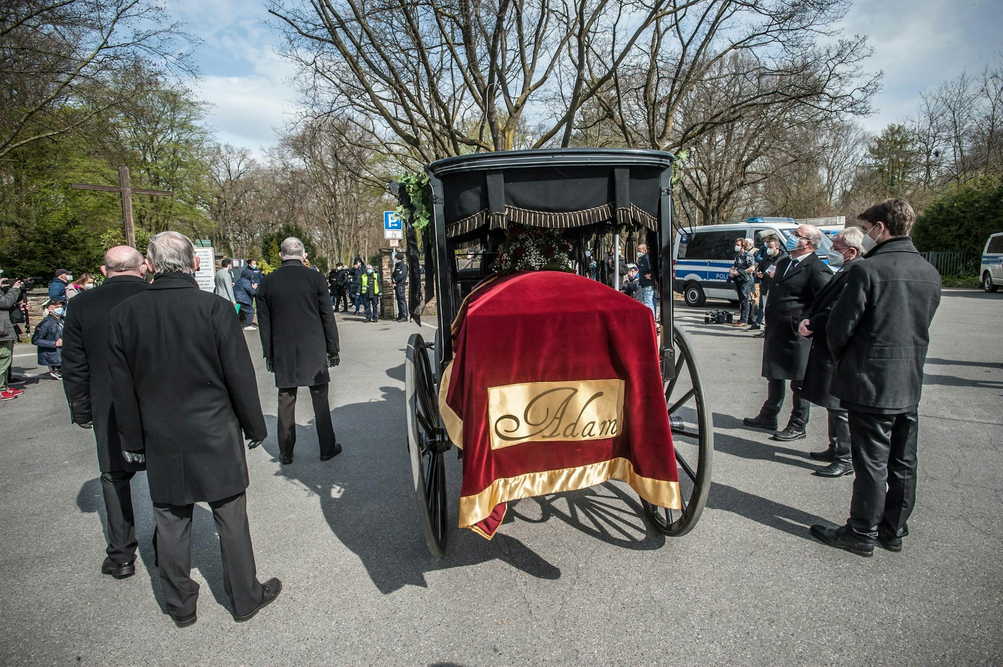 beerdigung_adam_goman_LE-leverkusen09042021ALF_0019
