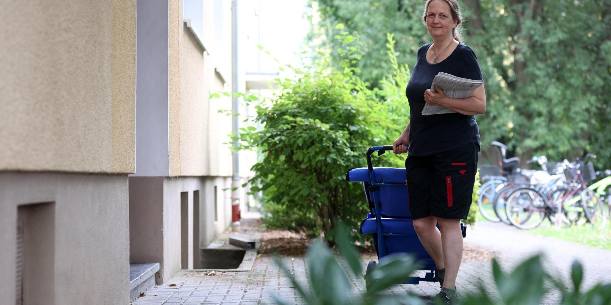 20220711-GOY-Zeitungszustellerin-09