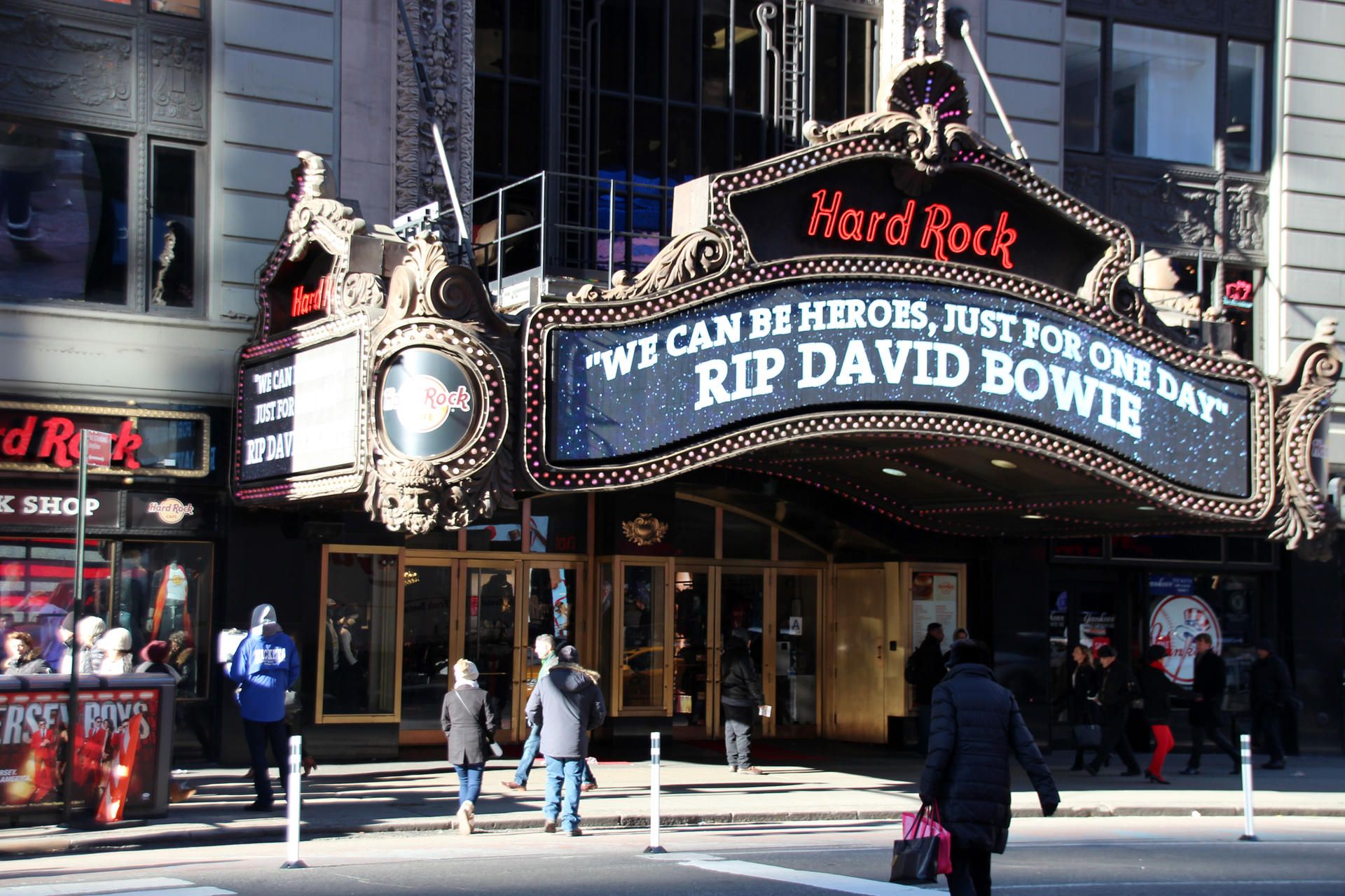 Heroes am Hard Rock Café