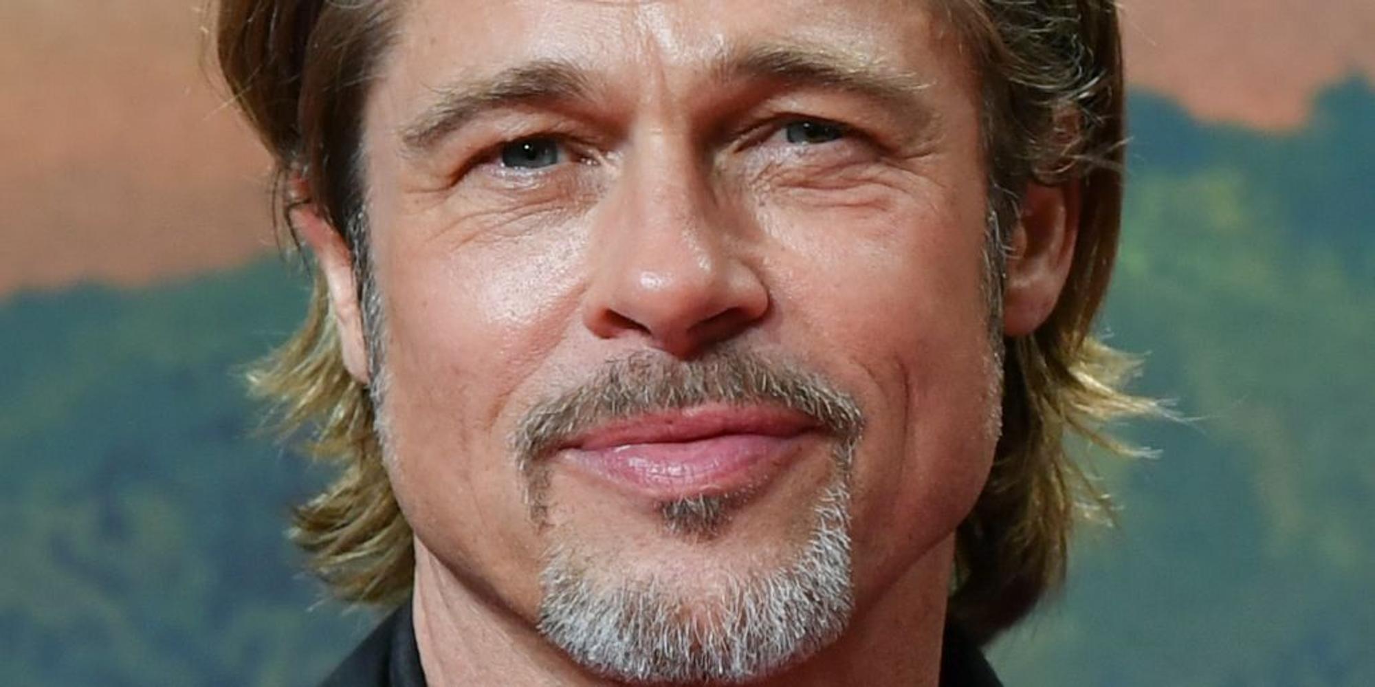 Brad Pitt lächelt