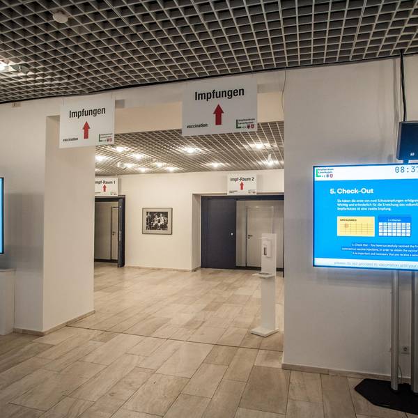 uebergabe_impfzentrum-leverkusen_ALF_5868