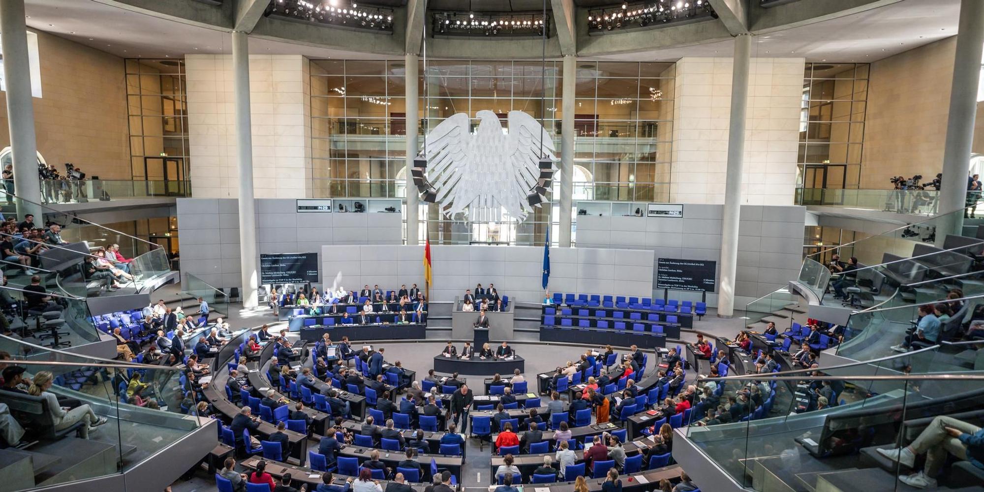 Bundestagssitzung 030622