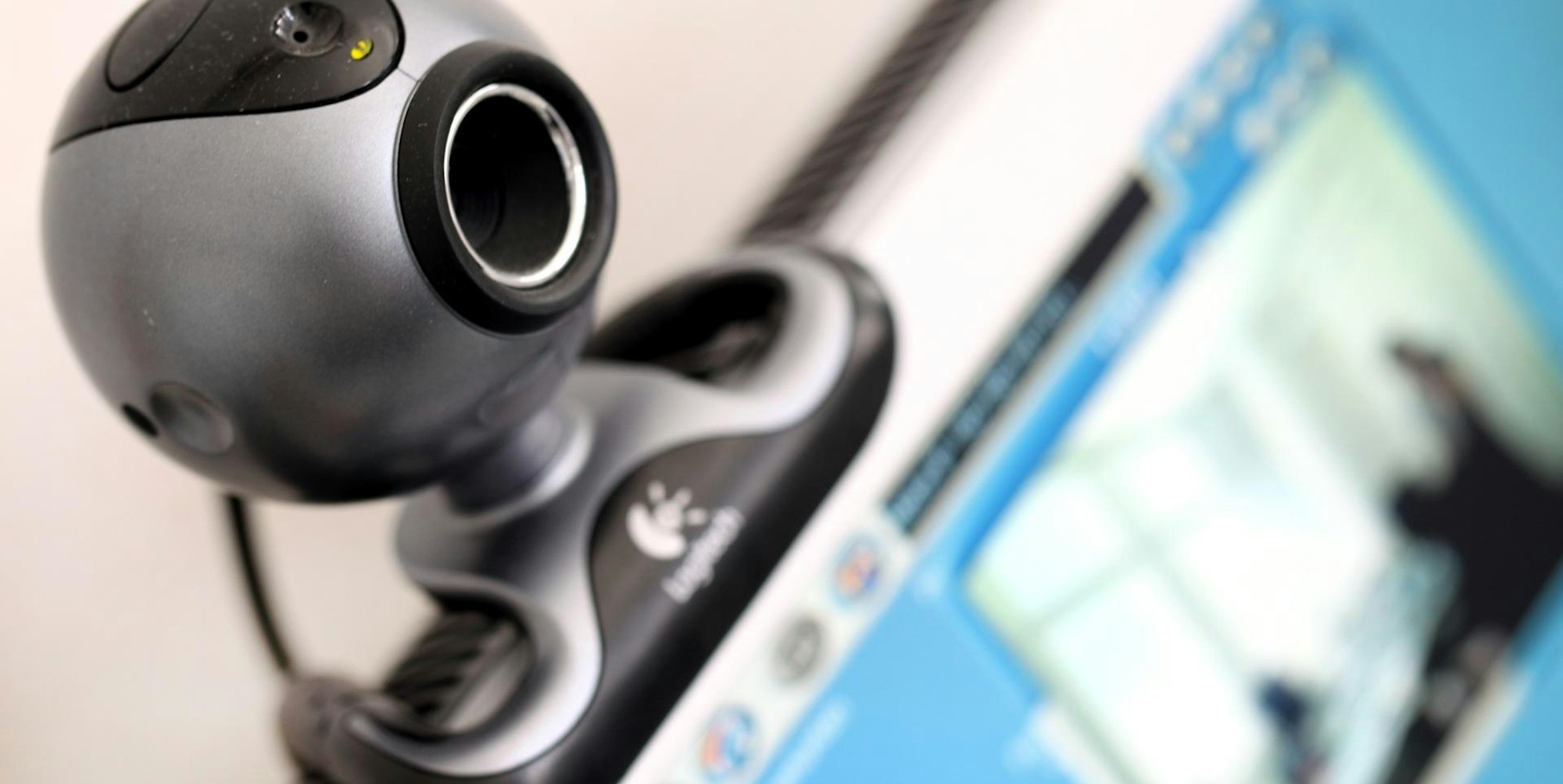 Webcam Symbolbild dpa