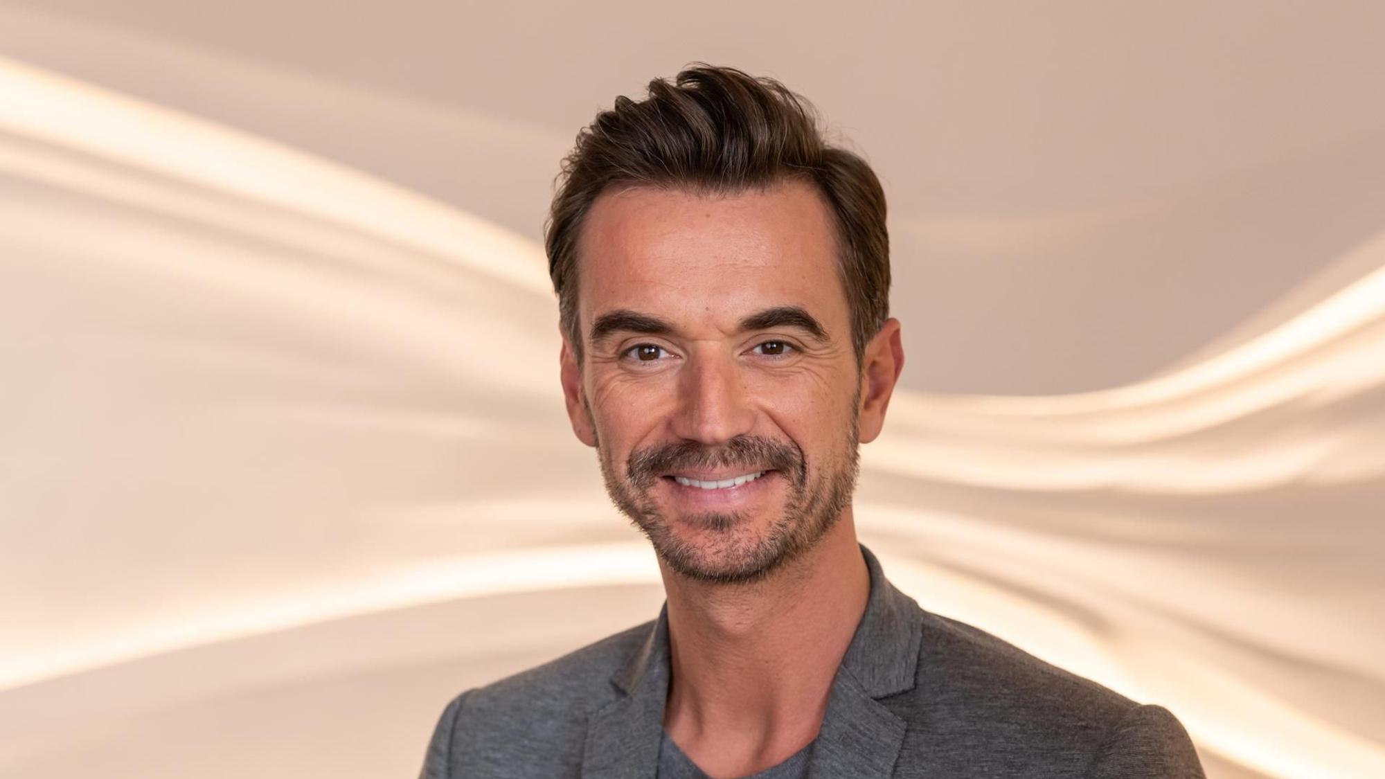 Florian Silbereisen lächelt.