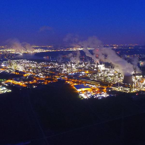 Shell bei Nacht in Köln Godorf