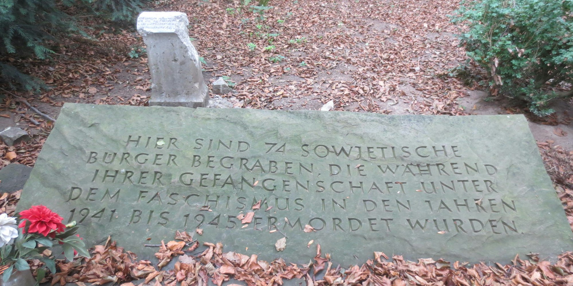 Schändung-Mahnmal-Gremberger-2020 001