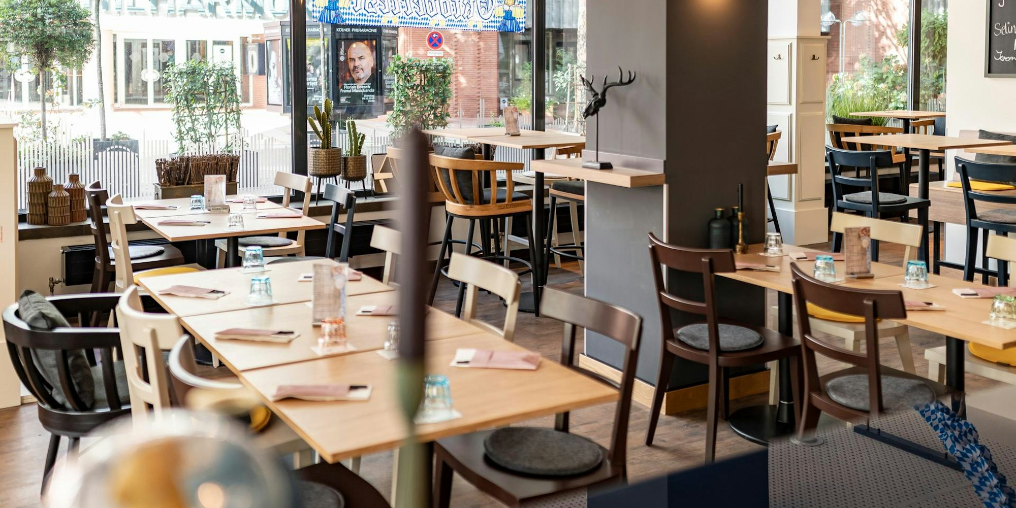 20200925-ARO-Mondial1516Restaurant-12