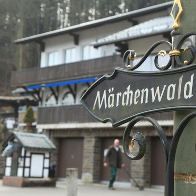 Märchenwald Roland U. Neumann