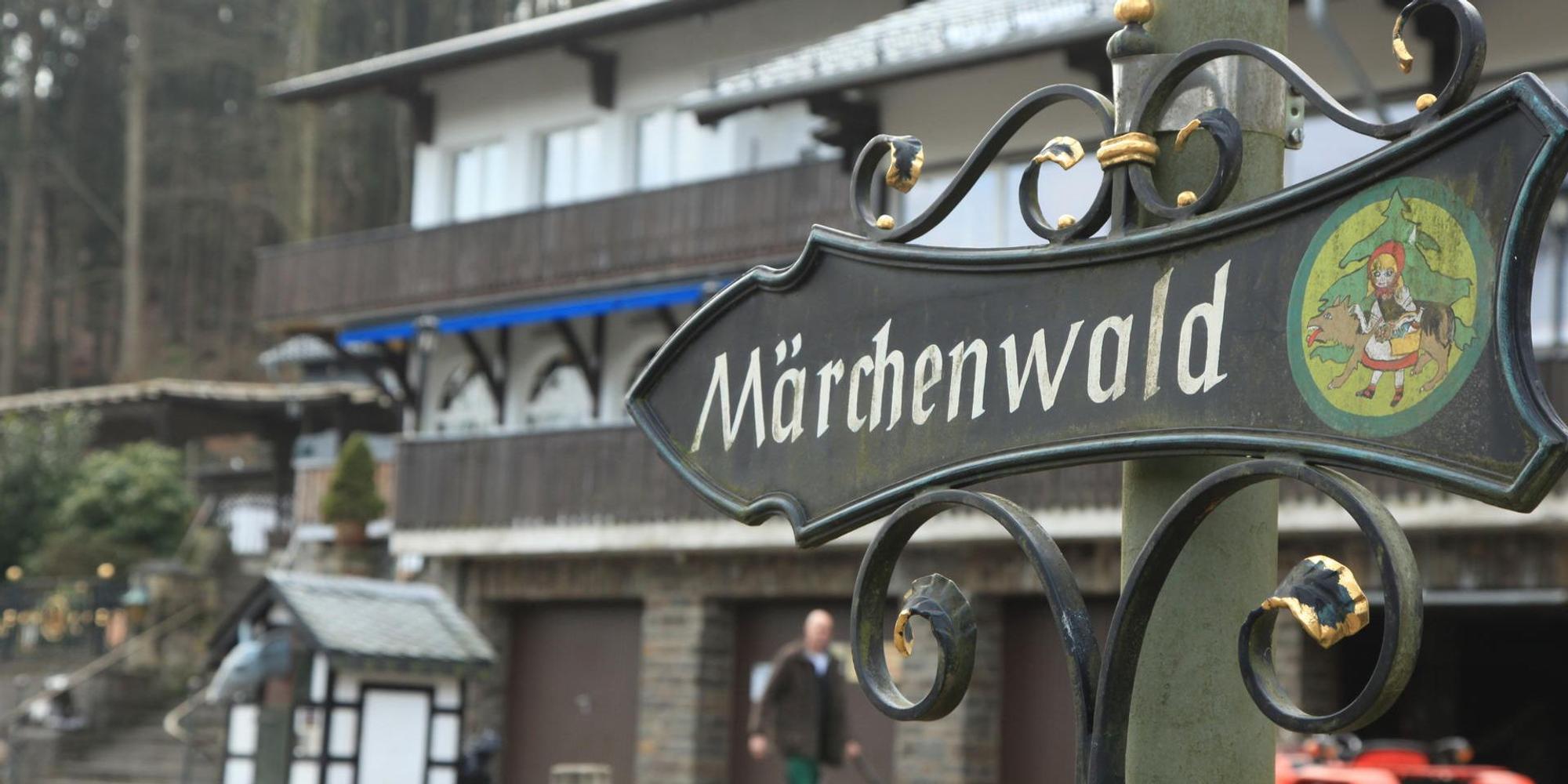 Märchenwald Roland U. Neumann