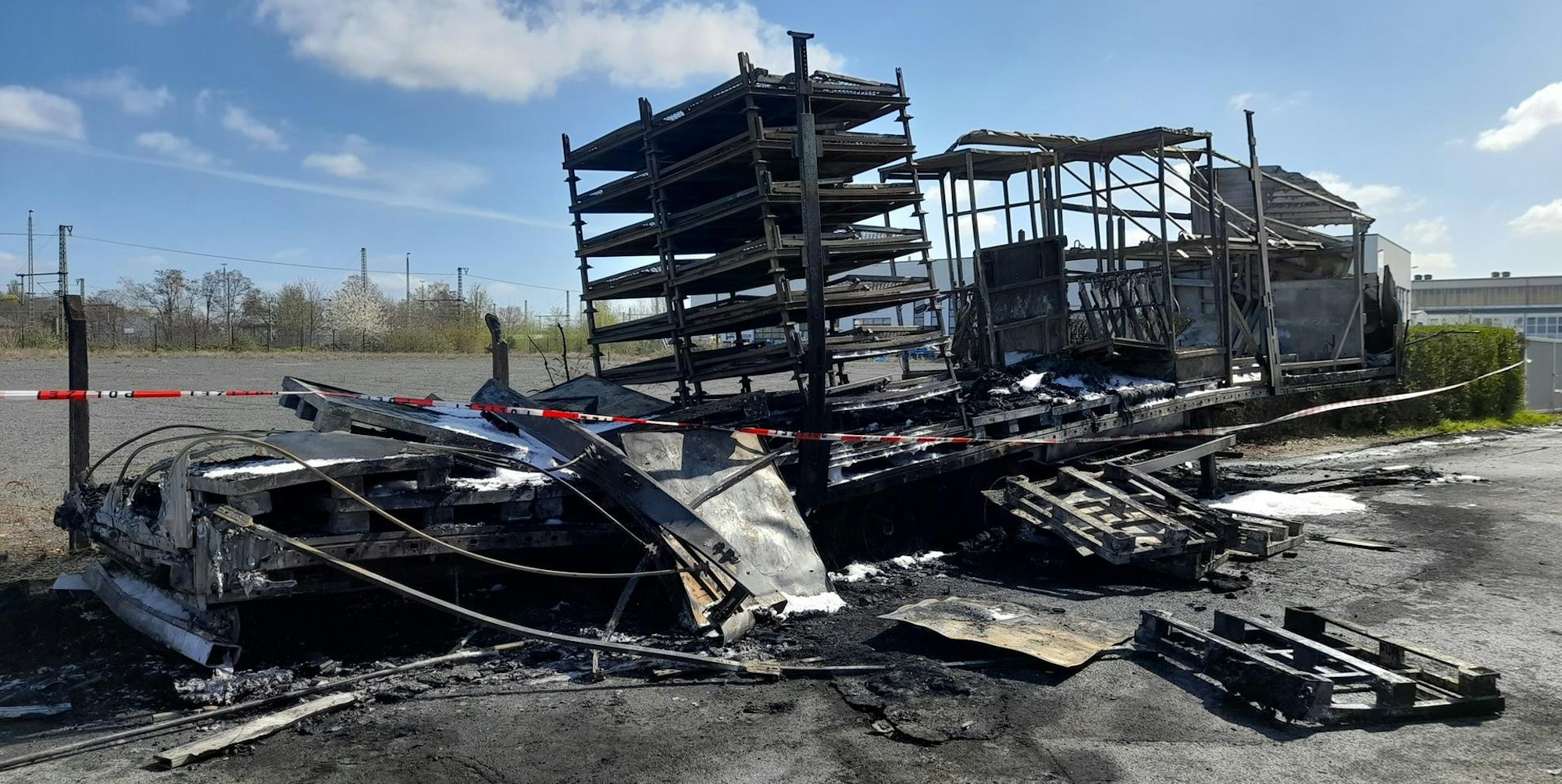 LKW-Brand Troisdorf FUHRMANN 030421