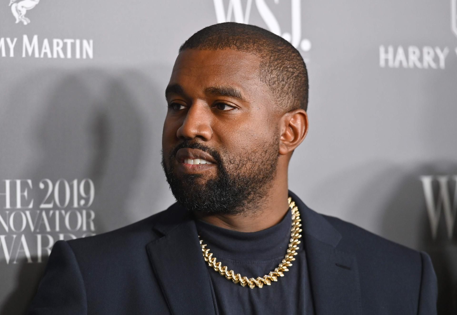 Kanye West 041120
