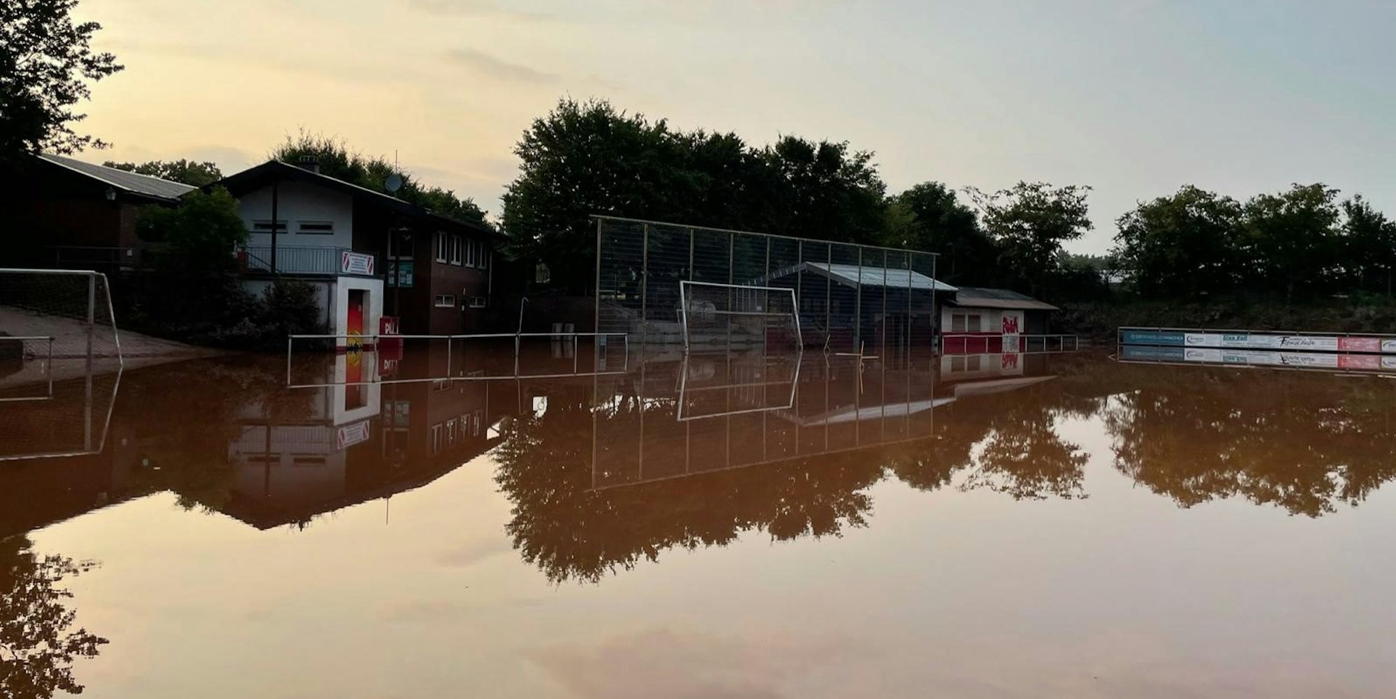 Sportplatz RW Ahrem Flut