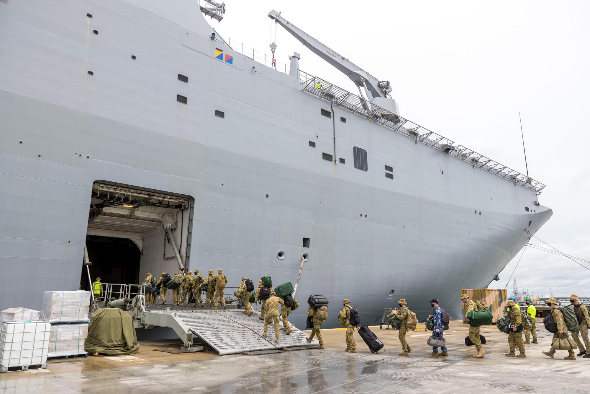 HMAS Adelaide 250122