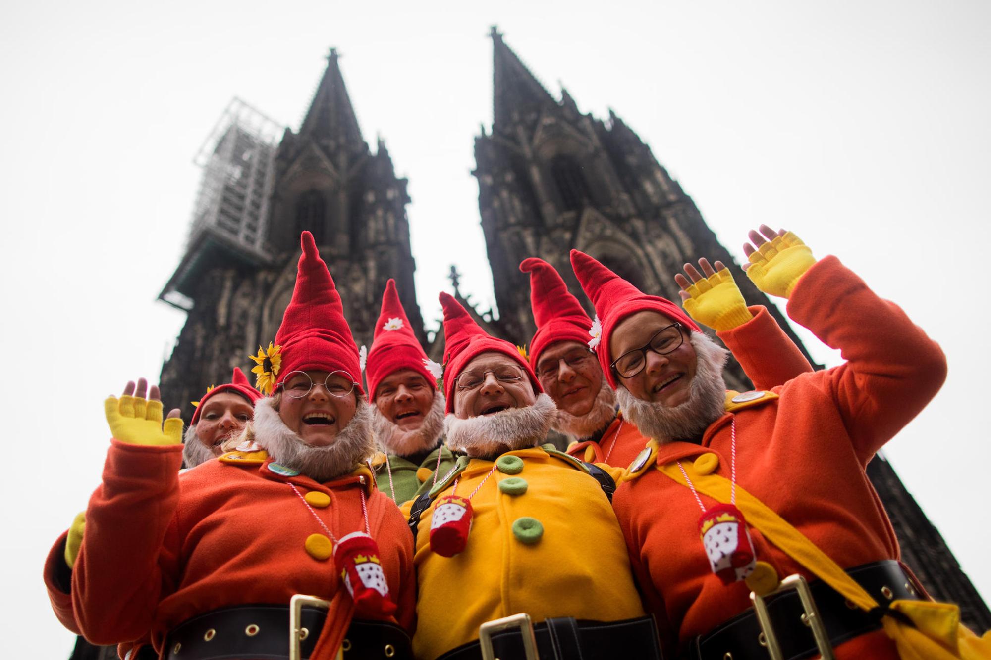 Kostüme Karneval Dom Zwerge