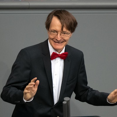 Lauterbach mit Fliege