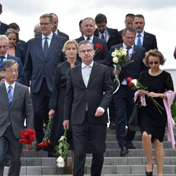 Botschafter_Blumen_Minsk