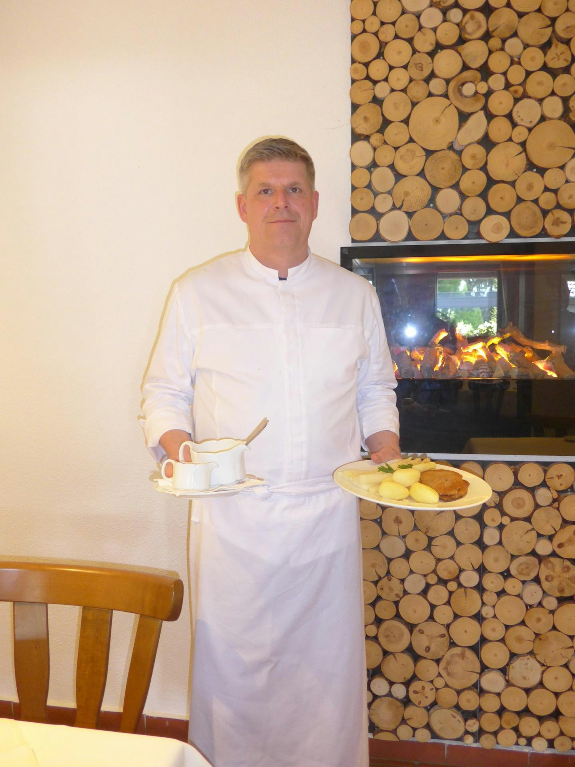 20220425-ber-michael-sachse-spargel-hallerhof1