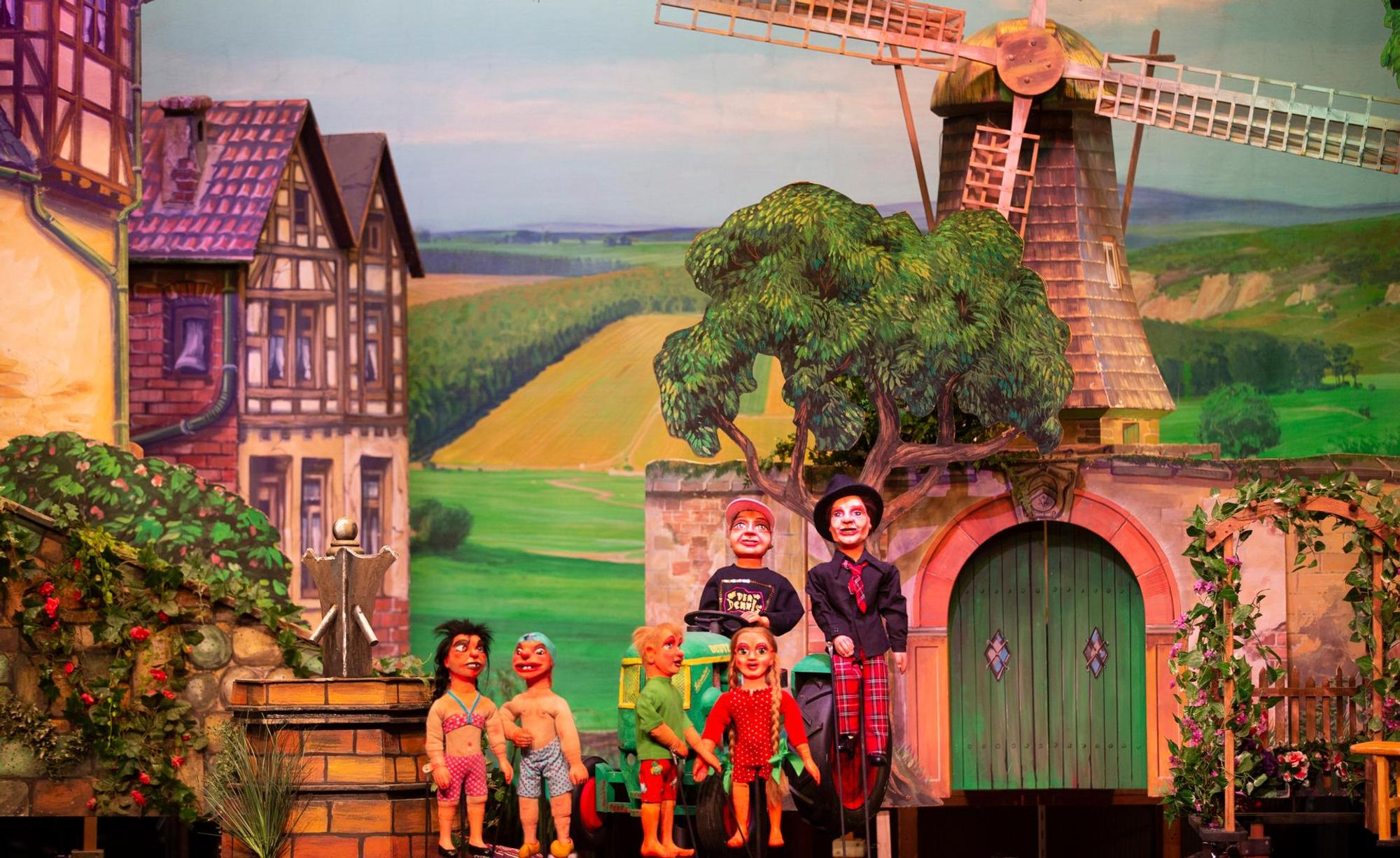 Hänneschen Theater Köln Sommernachtstraum oben