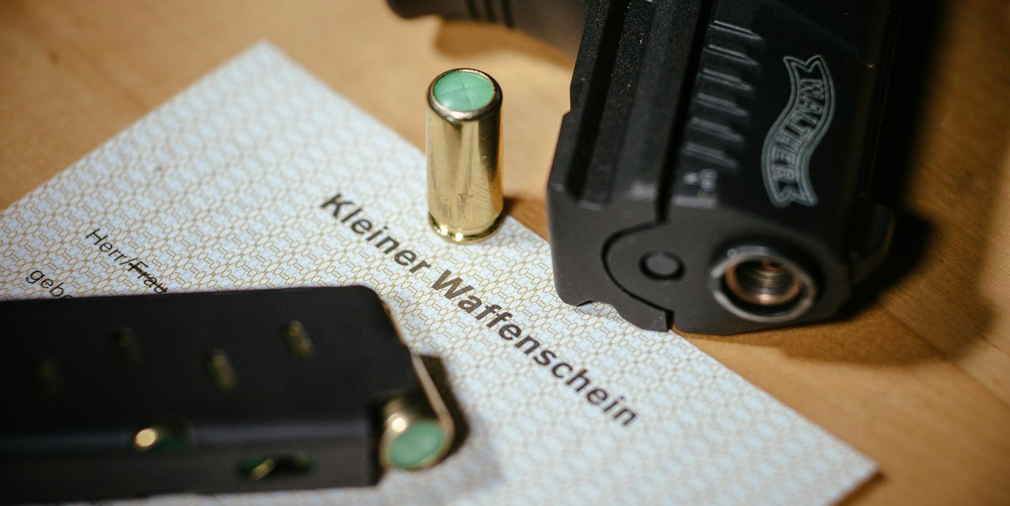 Waffenschein Symbolbild