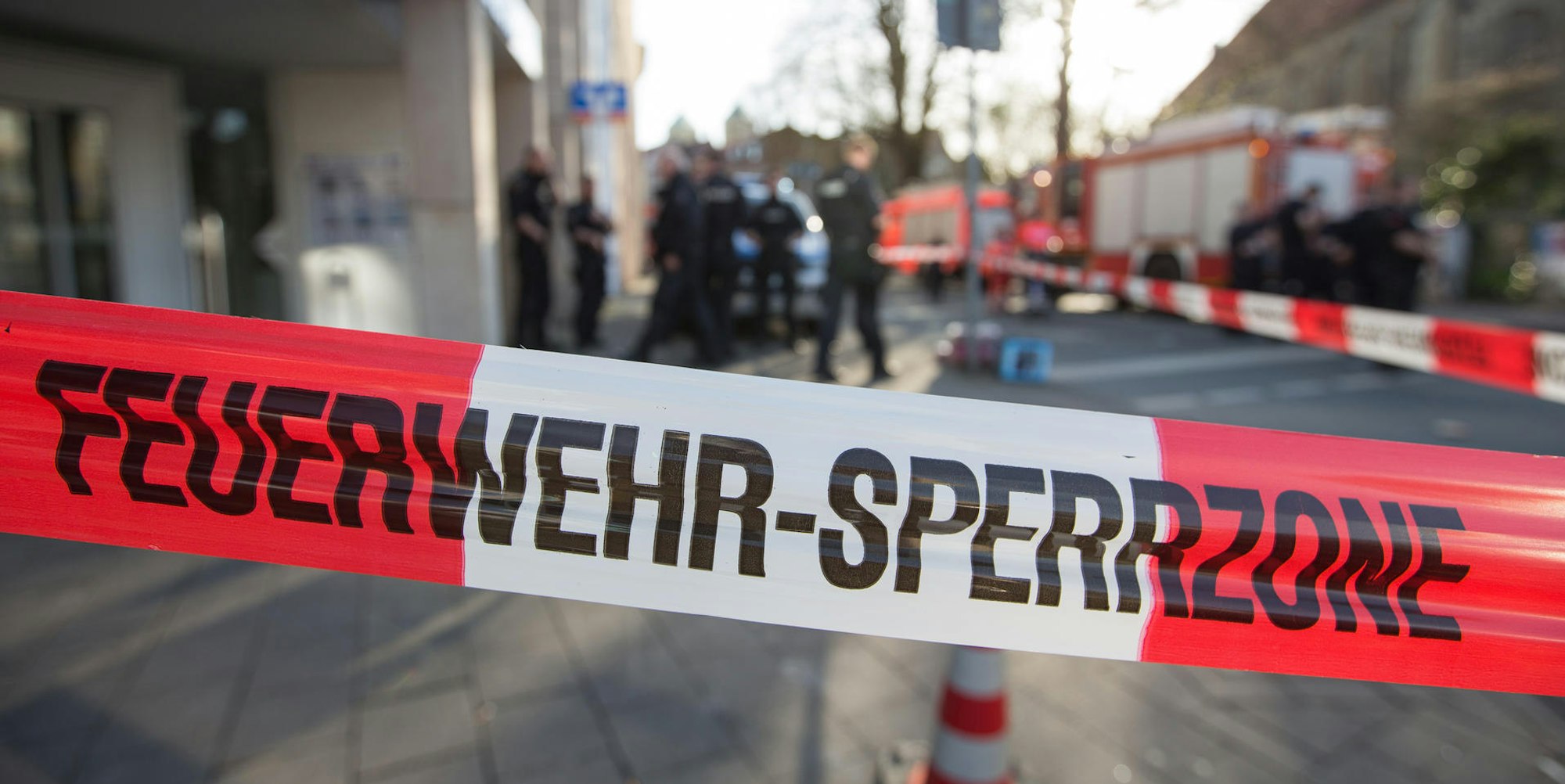 Feuerwehr Symbolbild Absperrung