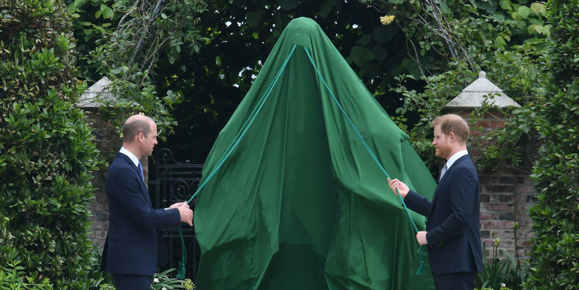 Statue Diane verhüllt