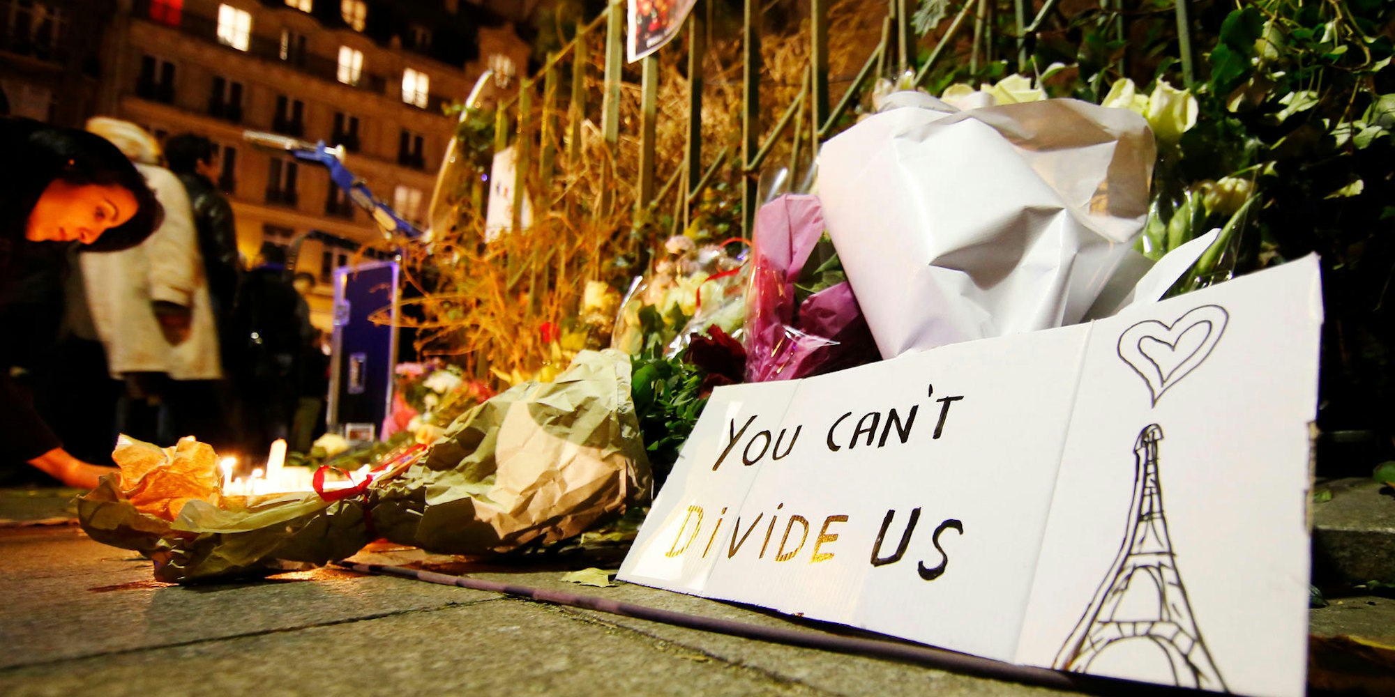 Attentat Bataclan Blumen