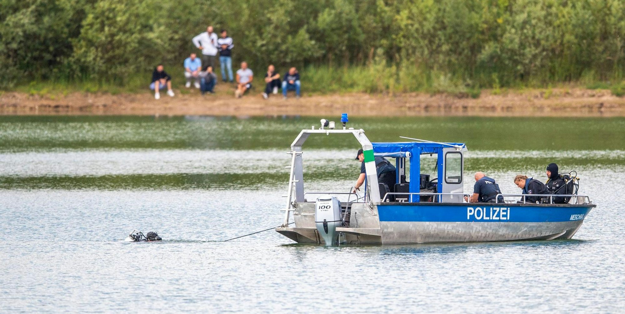 Kiesteich DPA 010822