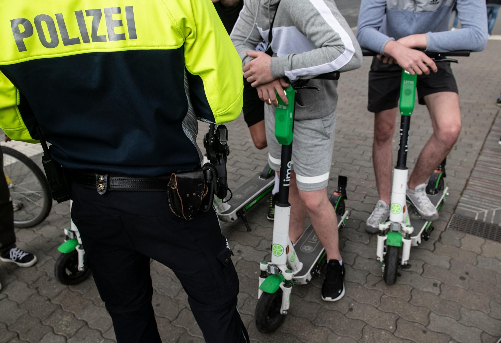 Scooter Polizei dpa