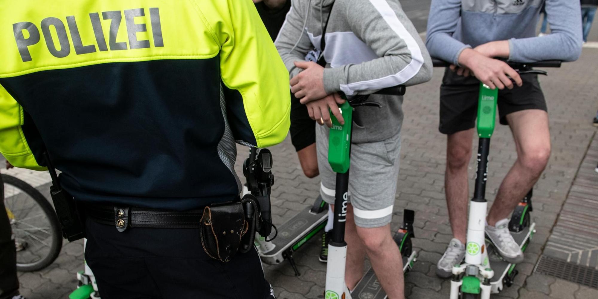 Scooter Polizei dpa